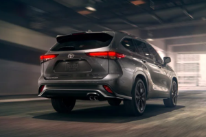 A Toyota Highlander driving out of a parking garage near Noblesville, Indiana
