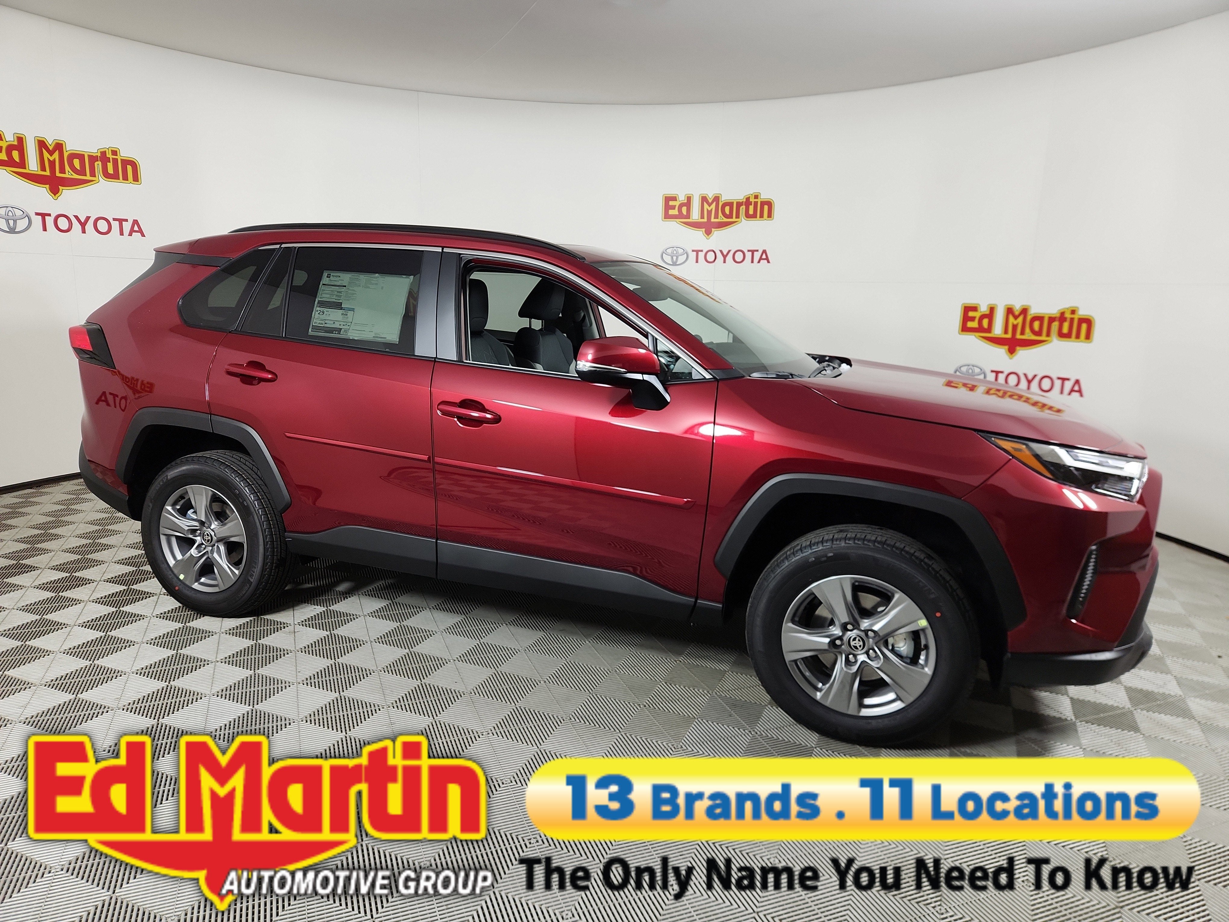 2025 Toyota RAV4 XLE