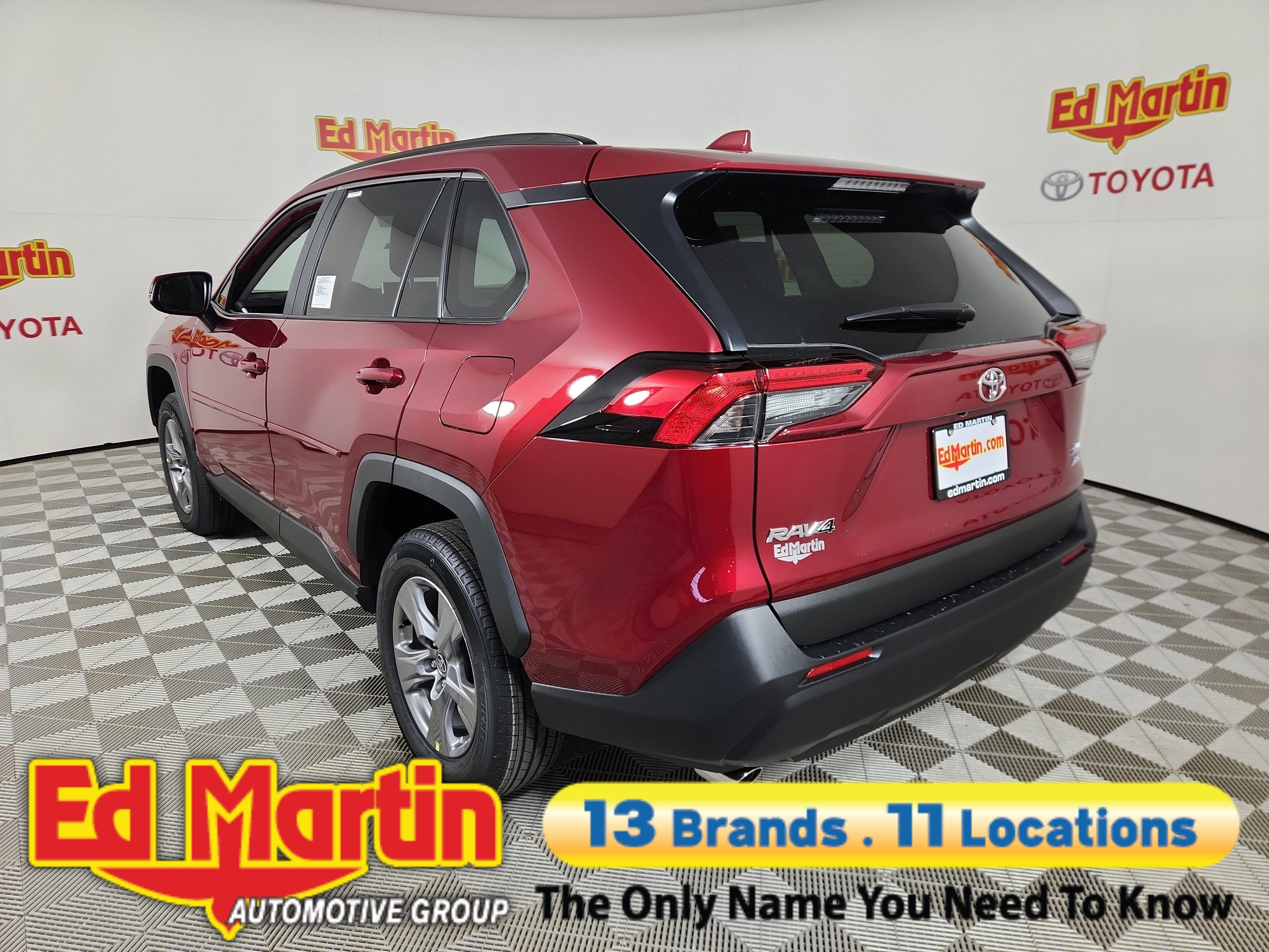 2025 Toyota RAV4 XLE