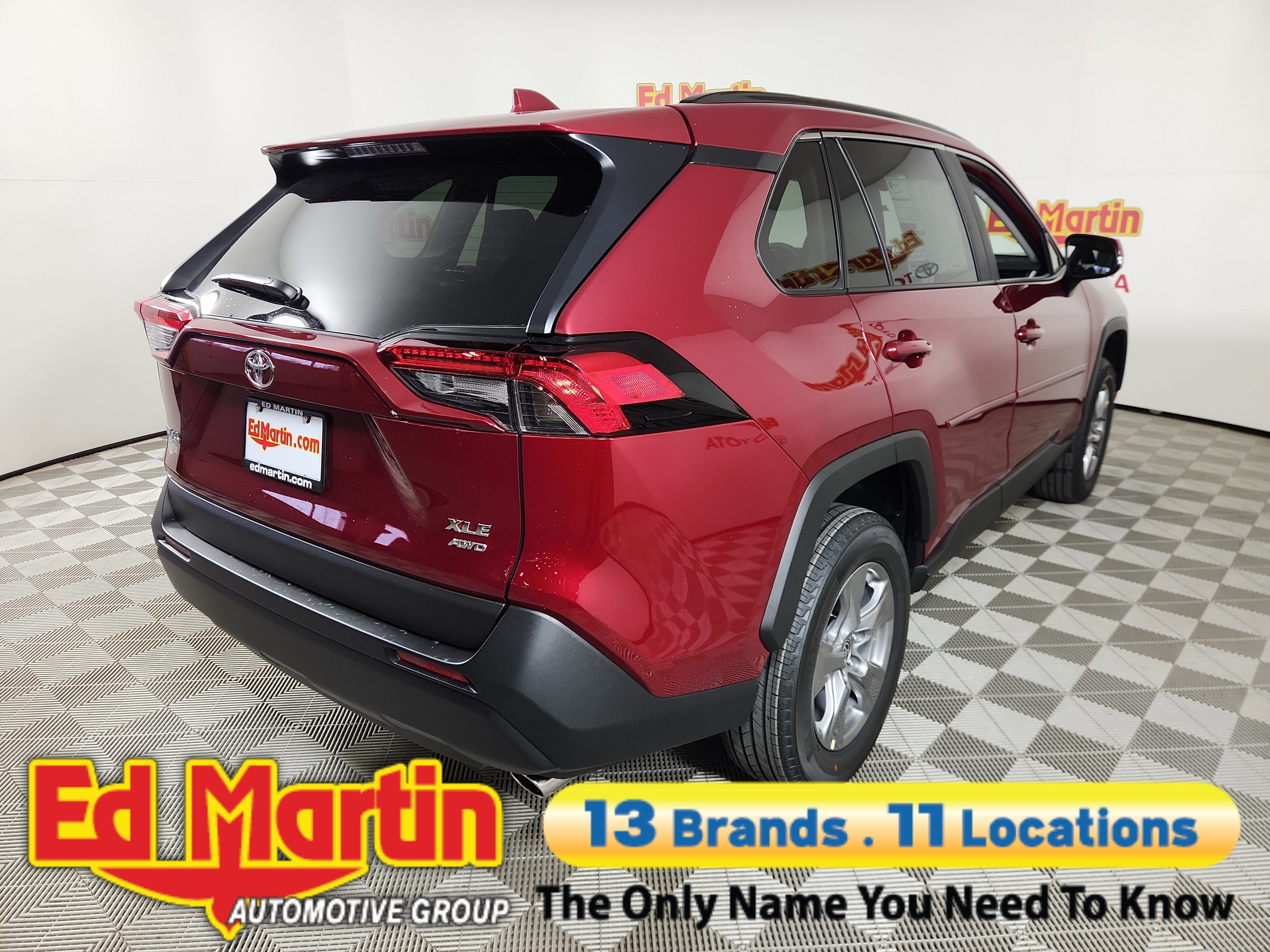 2025 Toyota RAV4 XLE