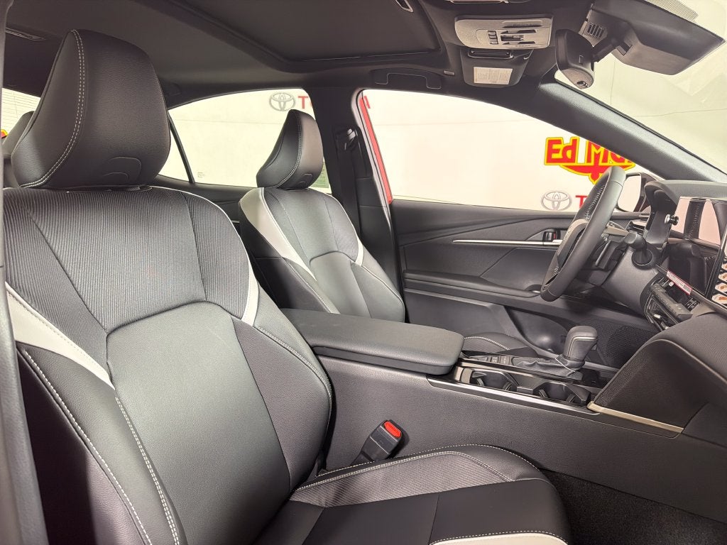 2026 Toyota Camry SE Nightshade