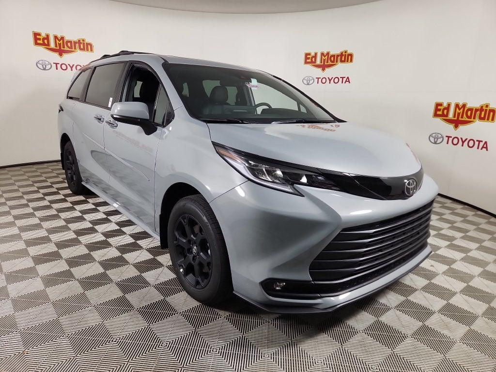 2026 Toyota Sienna Woodland Edition