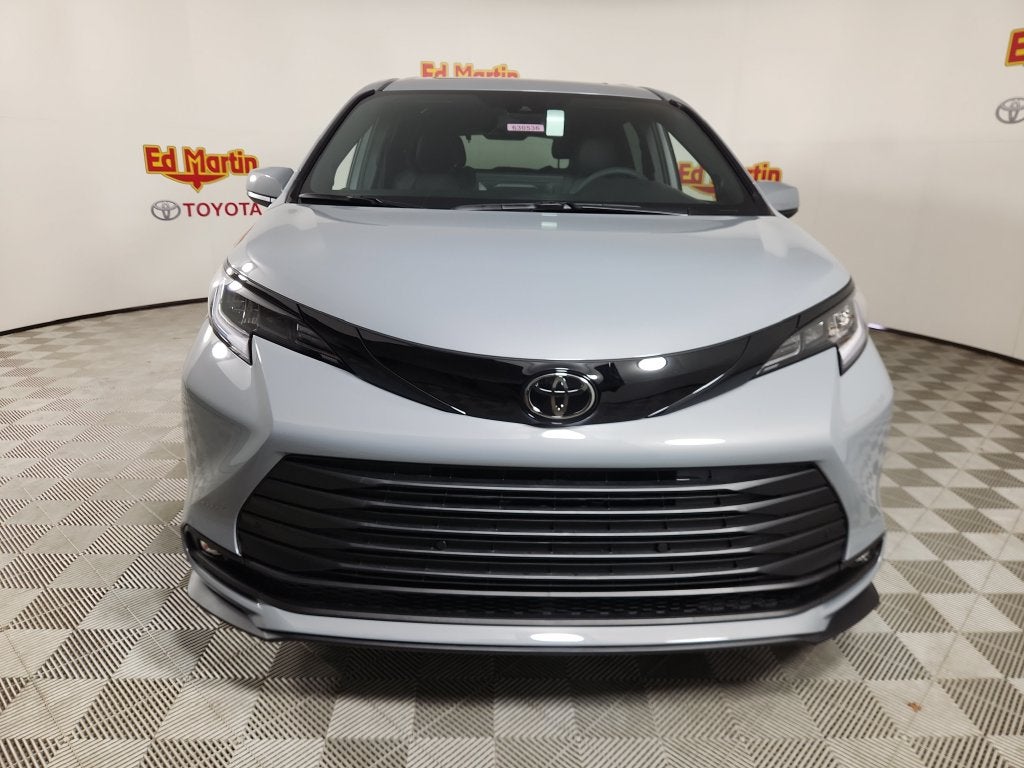 2026 Toyota Sienna Woodland Edition