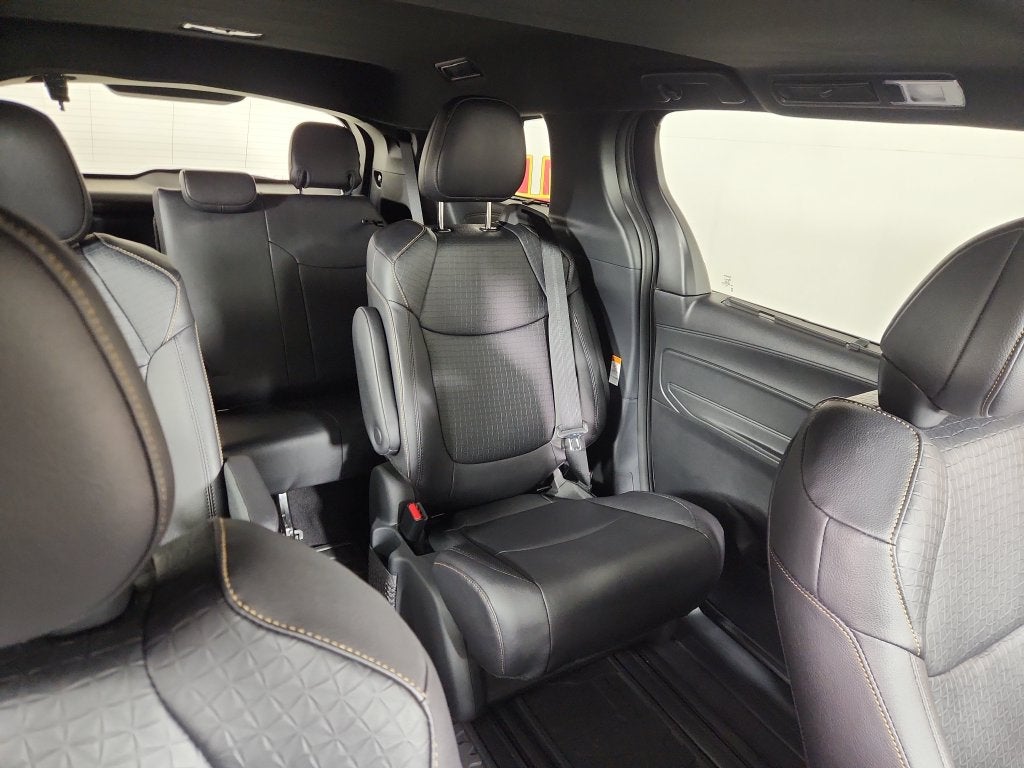 2026 Toyota Sienna Woodland Edition