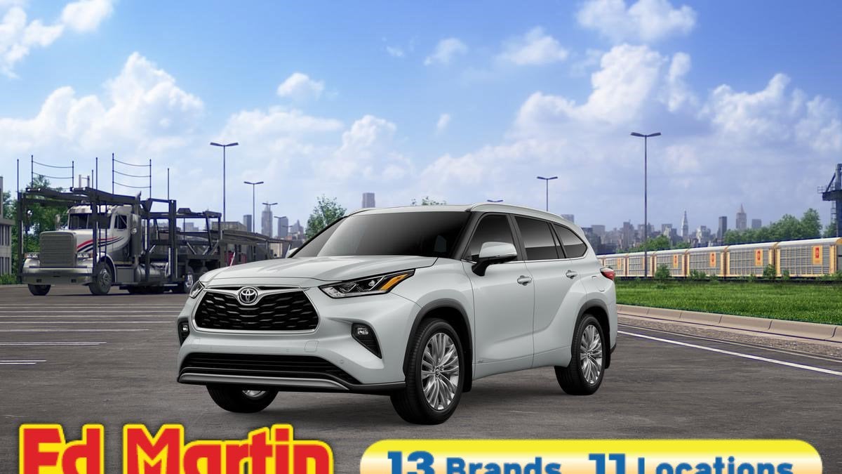 2026 Toyota Highlander Hybrid Hybrid Platinum