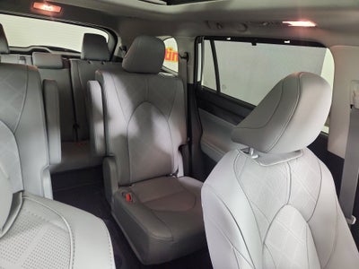 2026 Toyota Highlander Platinum