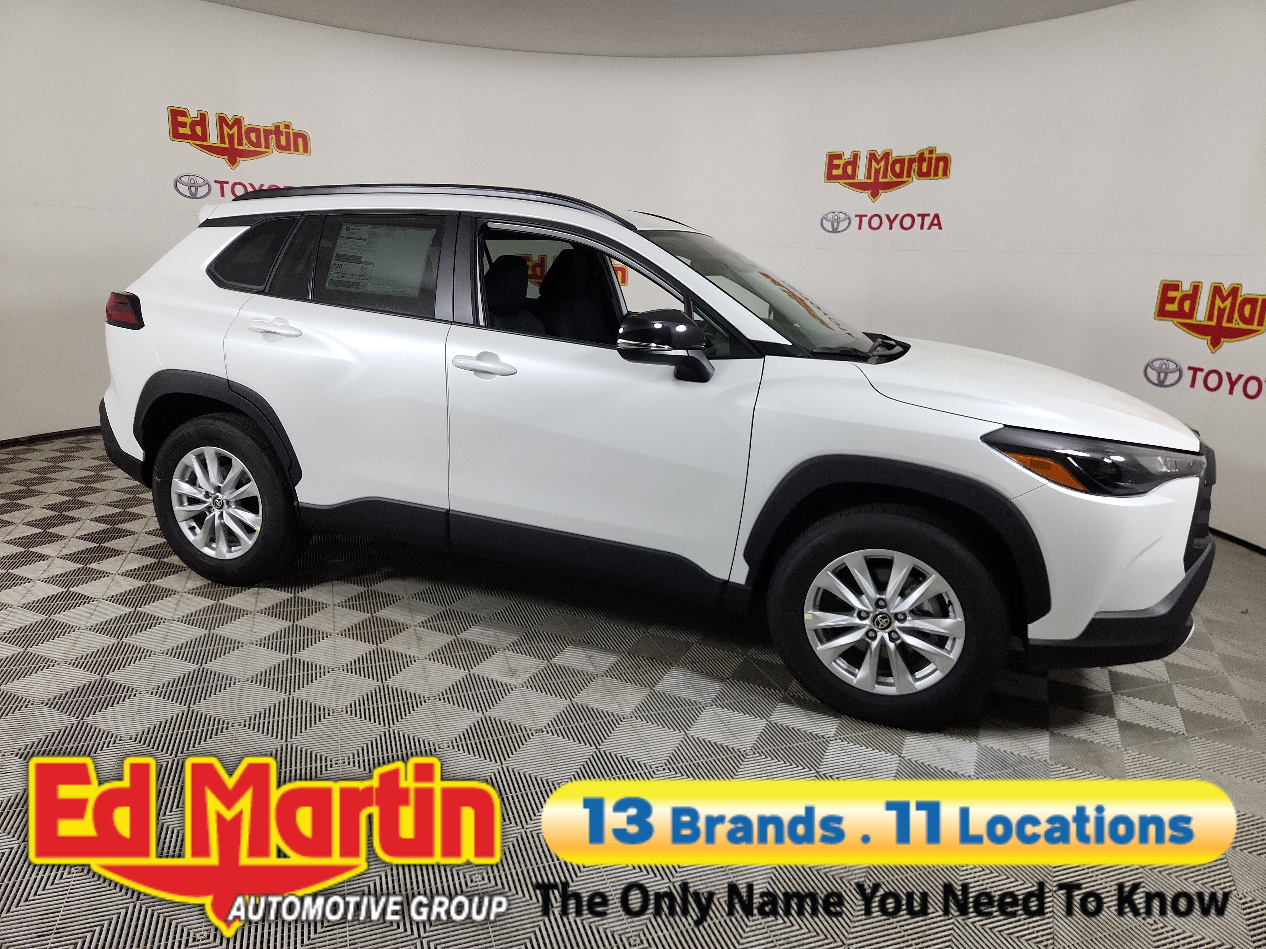 2026 Toyota Corolla Cross LE