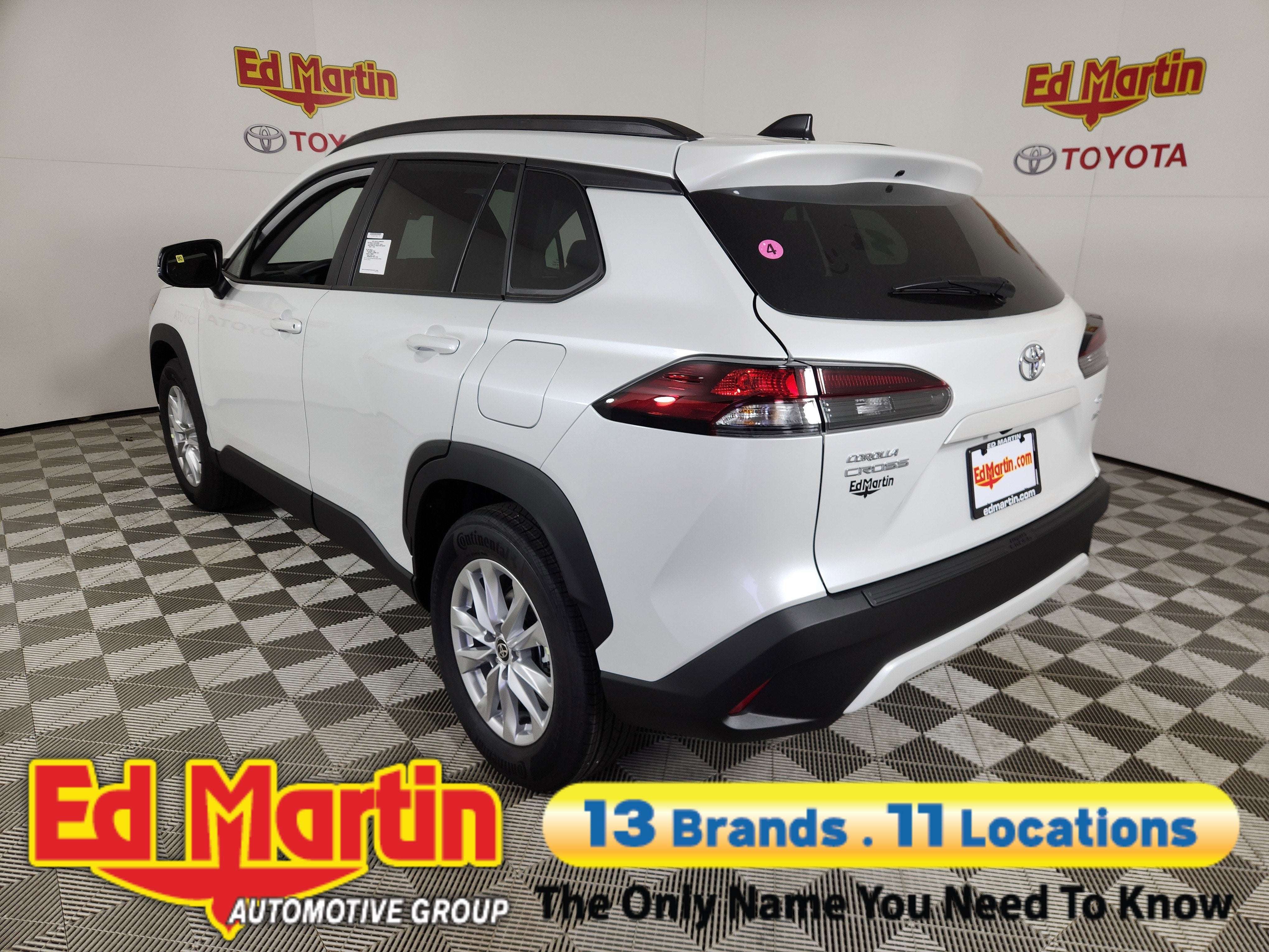 2026 Toyota Corolla Cross LE