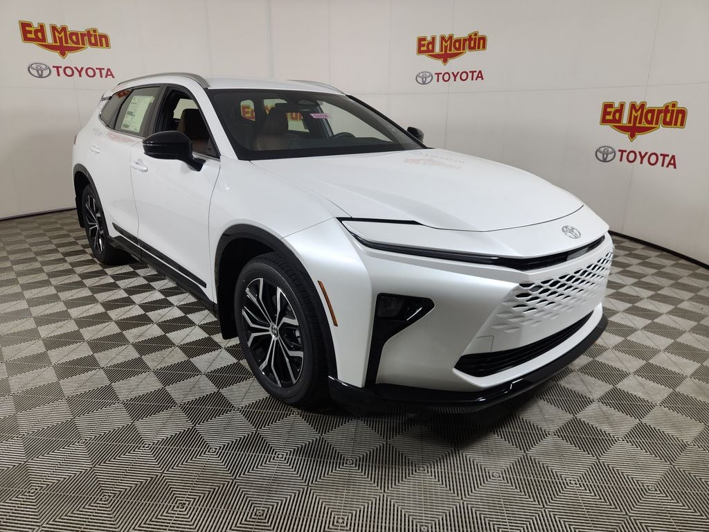 2026 Toyota Crown Signia XLE