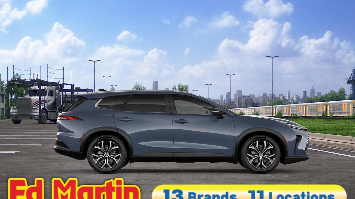 2026 Toyota Toyota Crown Signia XLE