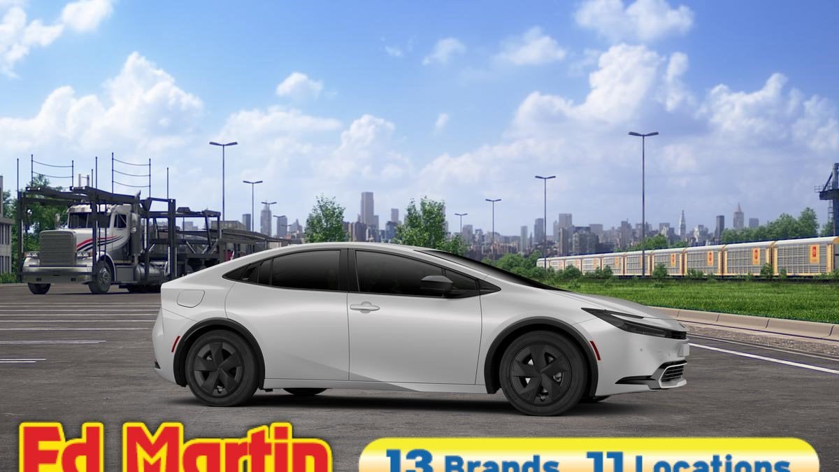 2026 Toyota Prius Plug-in Hybrid SE