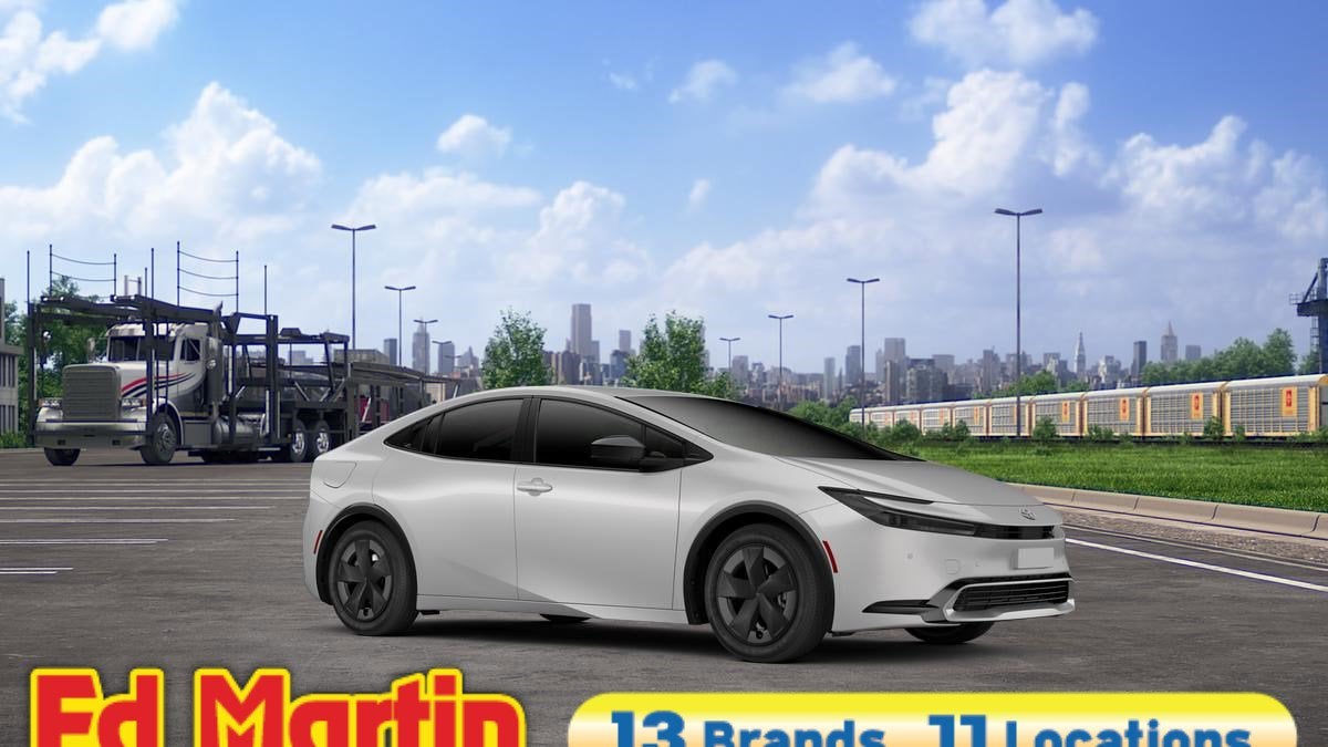 2026 Toyota Prius Plug-in Hybrid SE