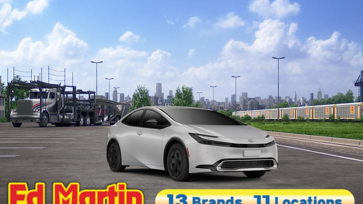 2026 Toyota Prius Plug-in Hybrid SE