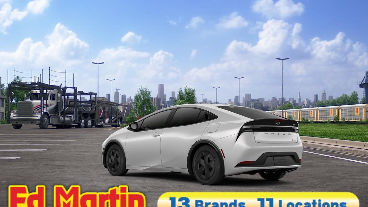 2026 Toyota Prius Plug-in Hybrid SE