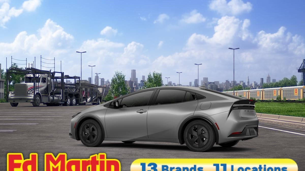 2026 Toyota Prius Plug-in Hybrid SE