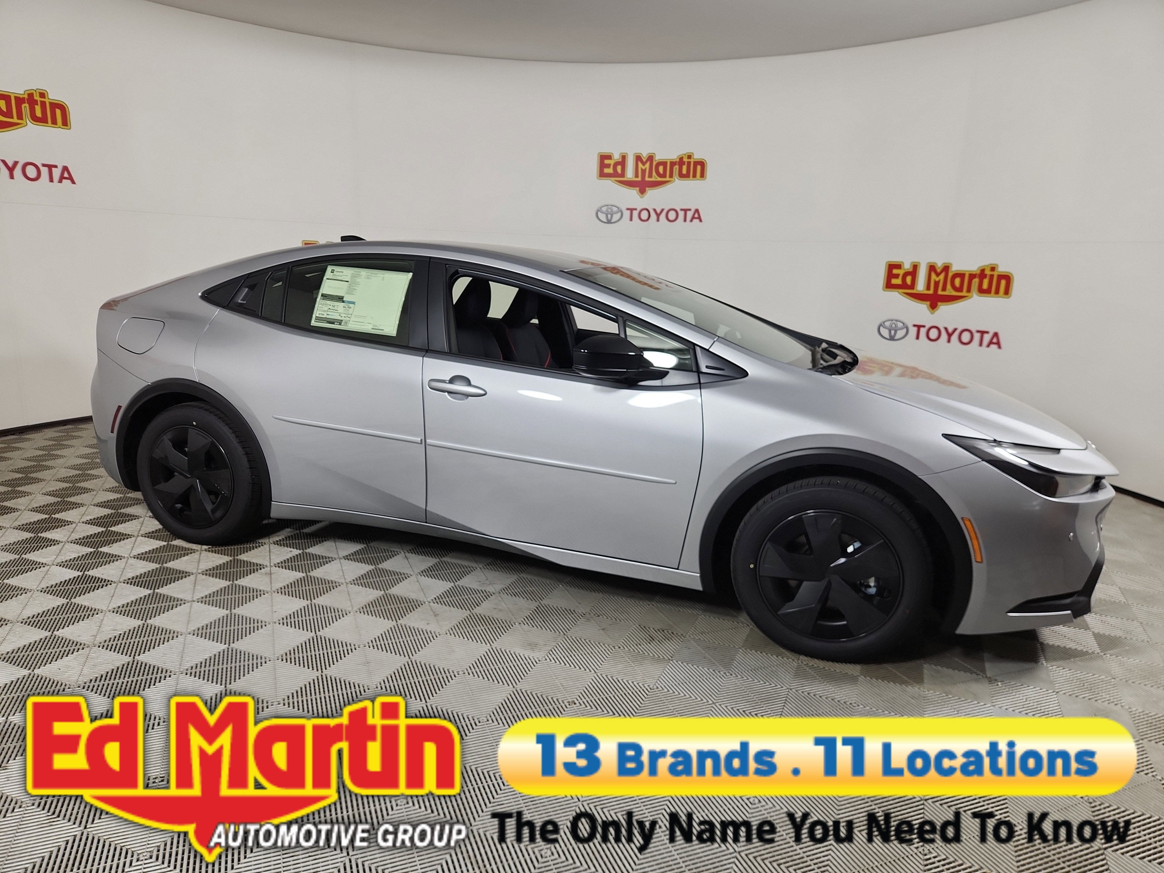 2026 Toyota Prius Plug-in Hybrid SE