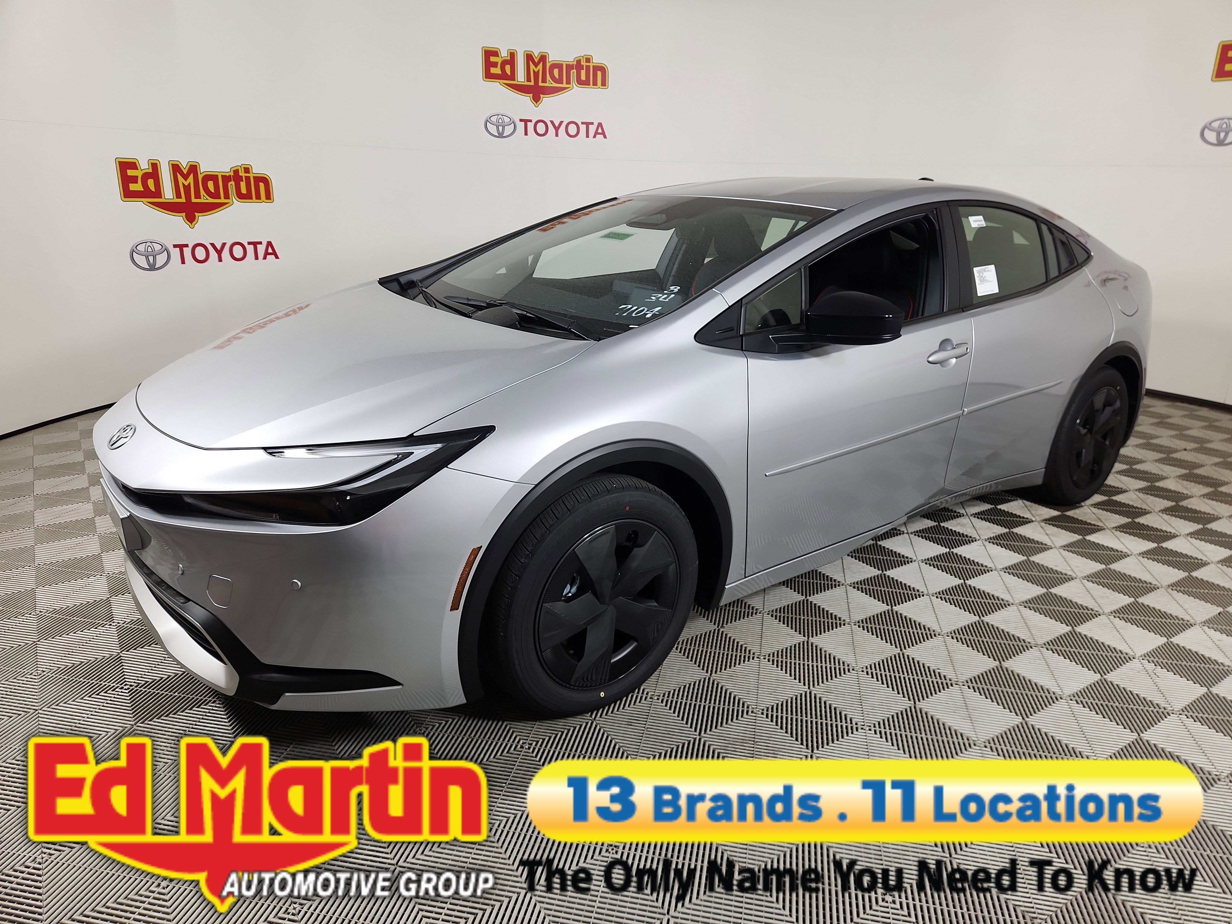 2026 Toyota Prius Plug-in Hybrid SE