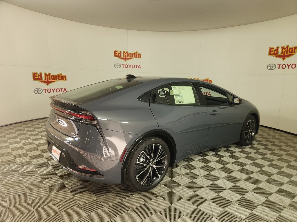 2027 Toyota Prius XLE
