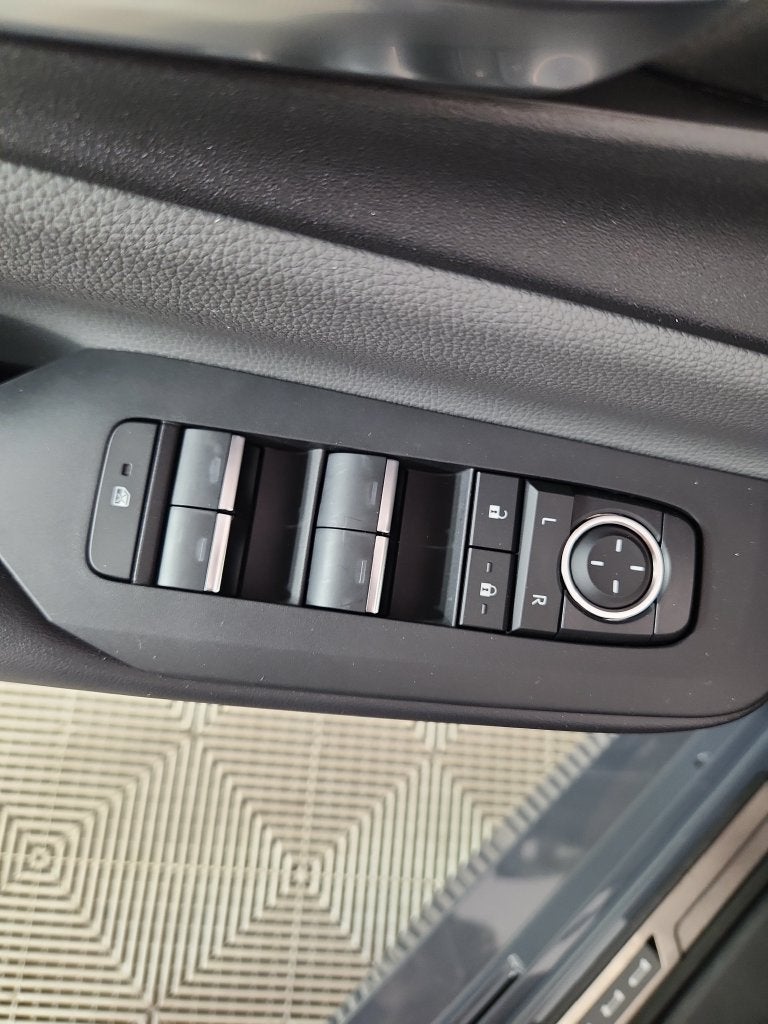 2027 Toyota Prius XLE