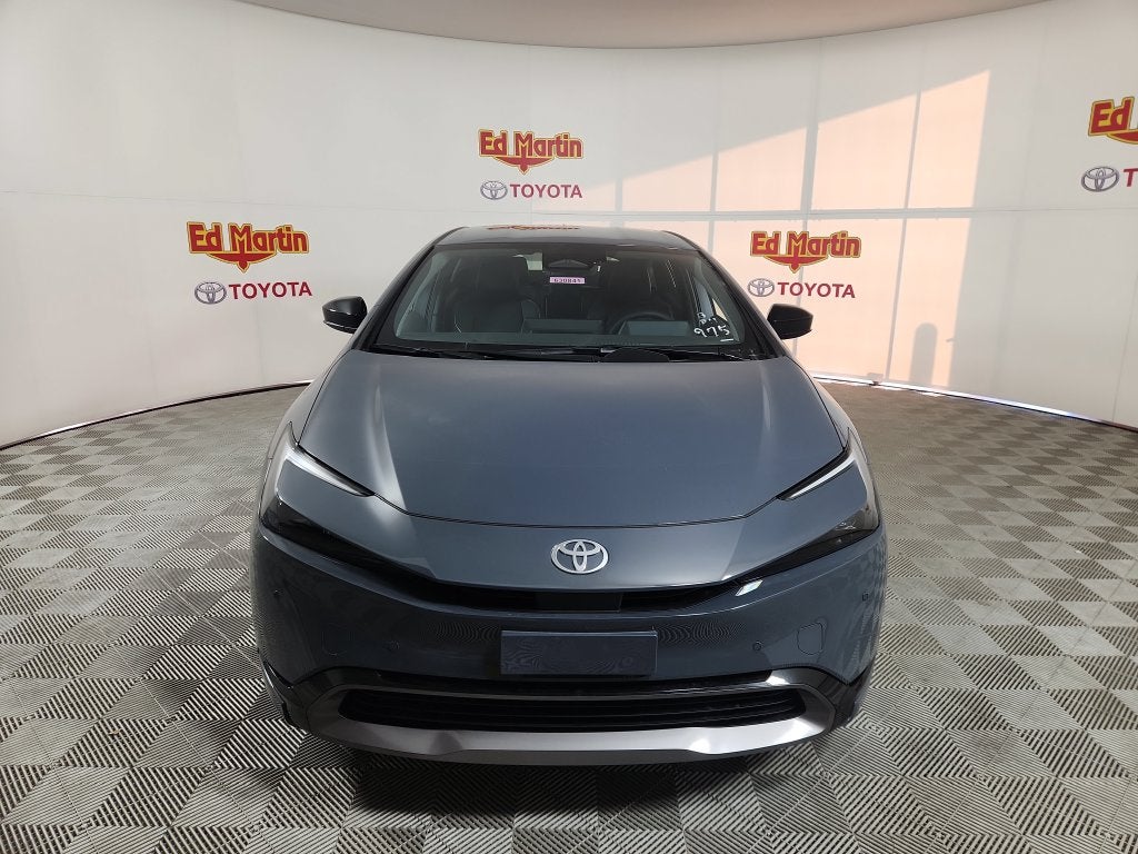 2027 Toyota Prius XLE