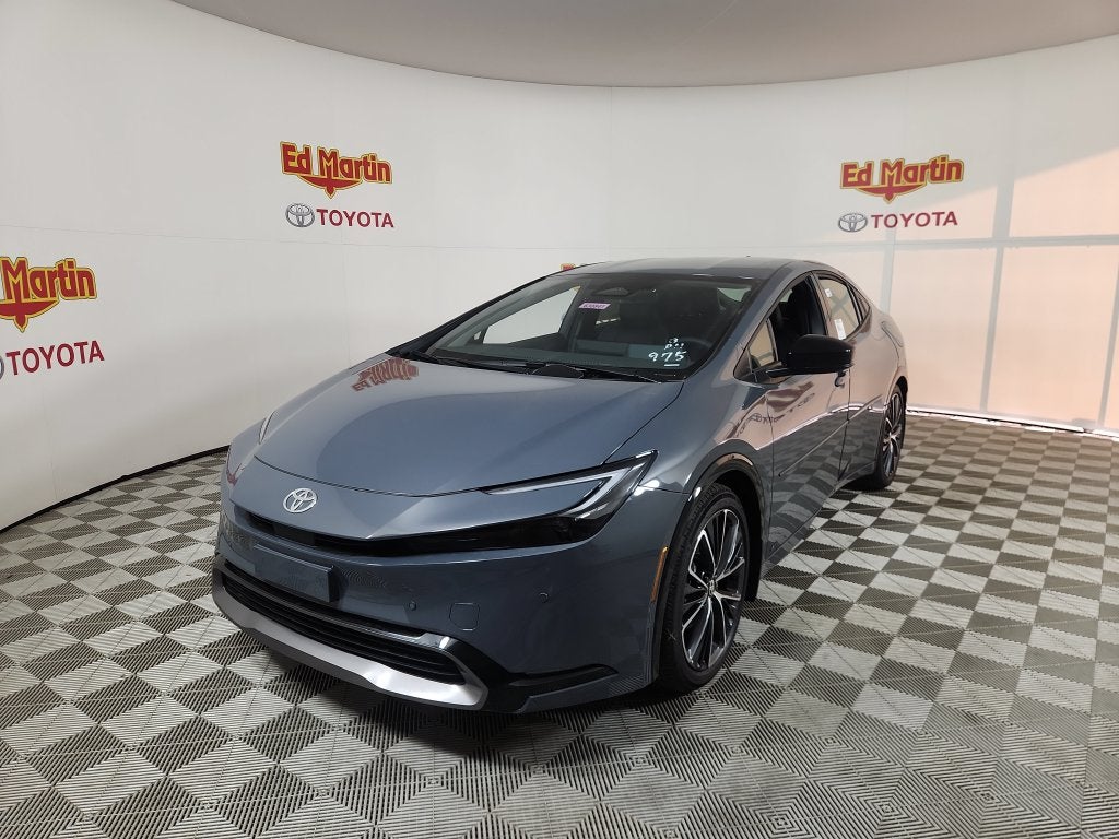2027 Toyota Prius XLE