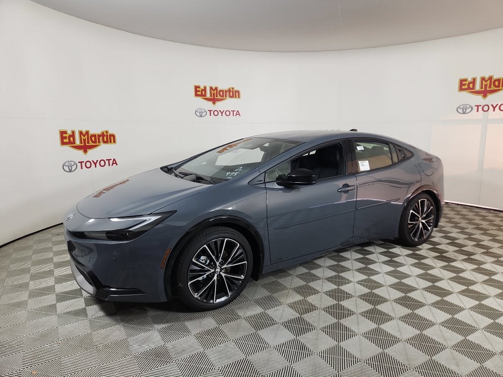 2027 Toyota Prius XLE