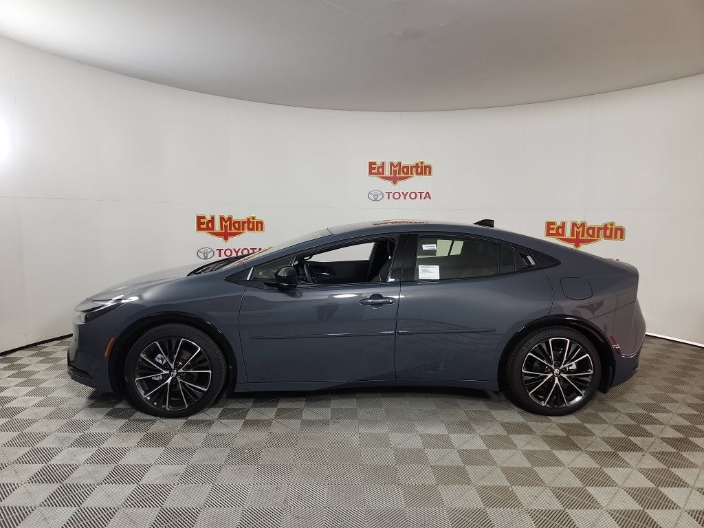 2027 Toyota Prius XLE