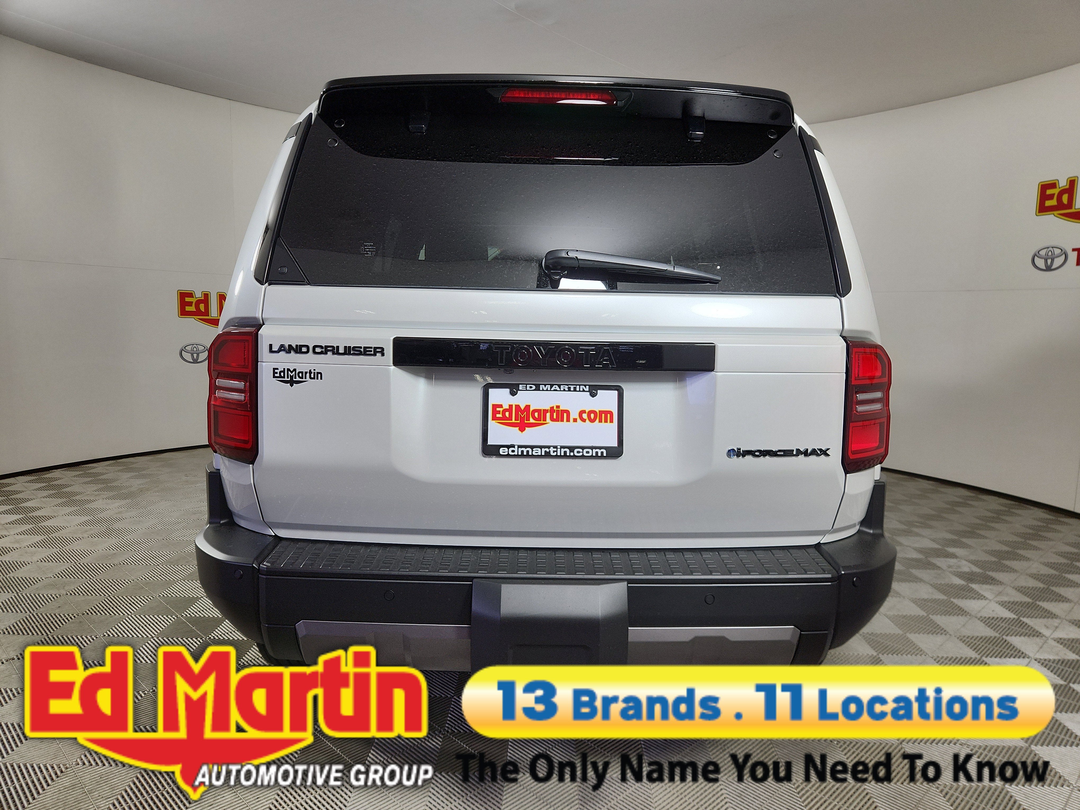 2026 Toyota Land Cruiser 4DR 4WD