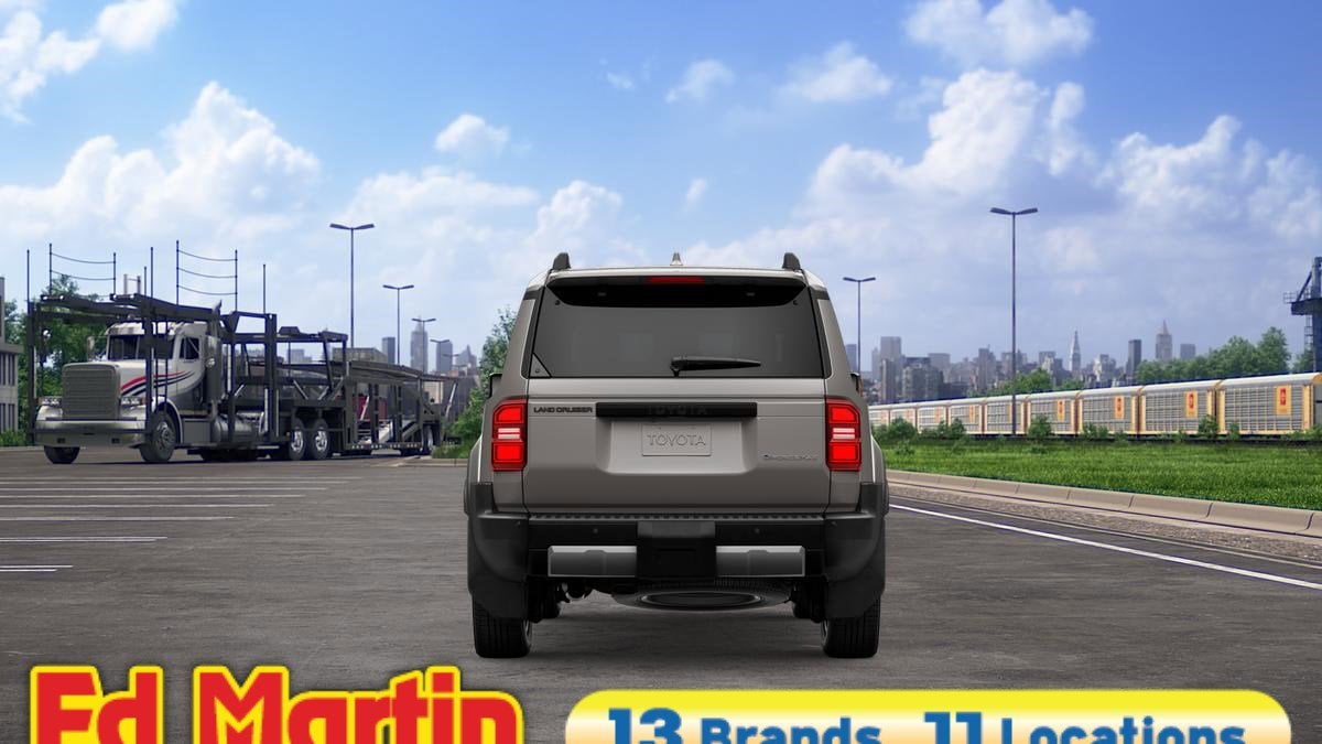 2026 Toyota Land Cruiser 4DR 4WD