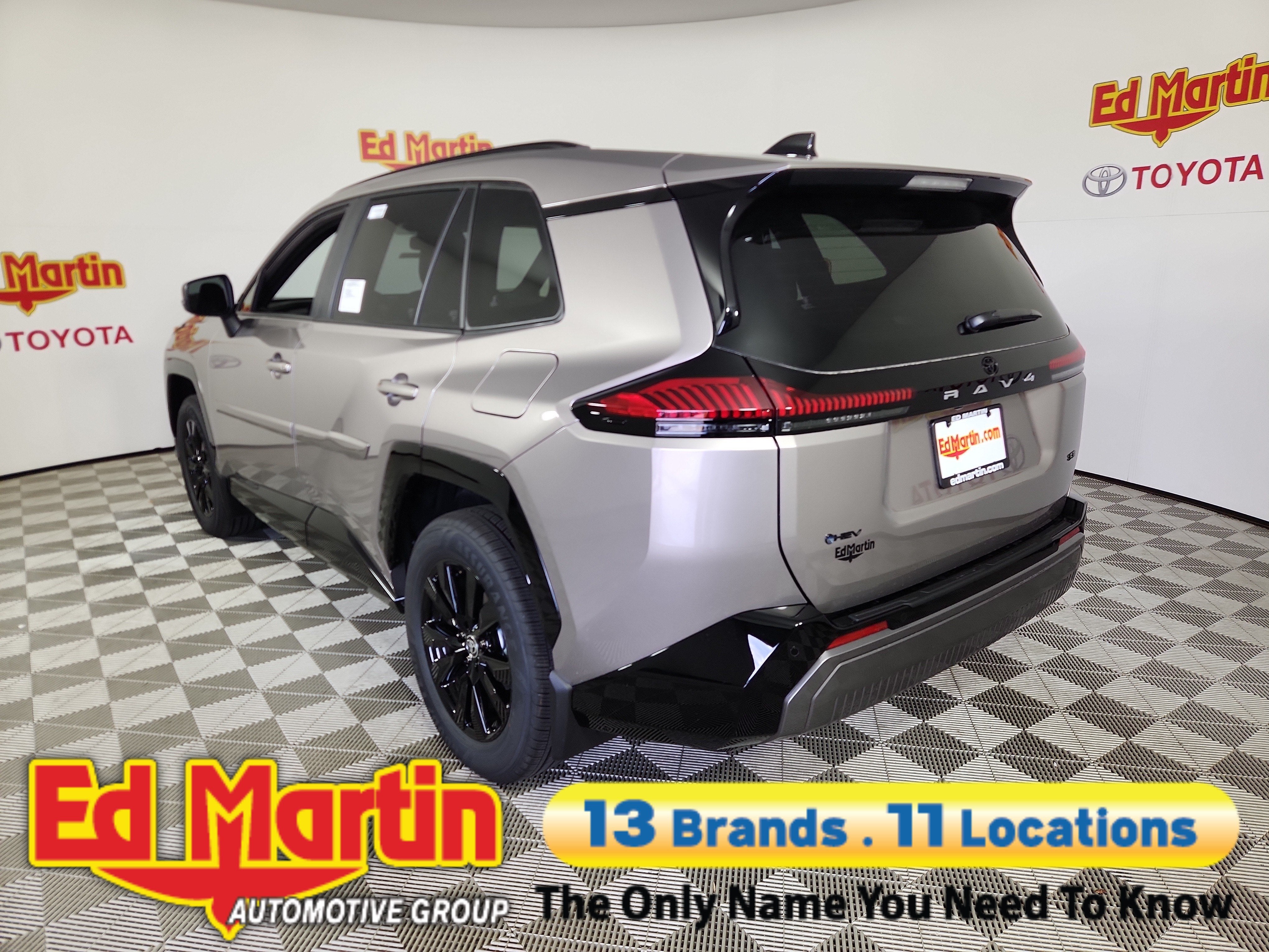 2026 Toyota RAV4 SE