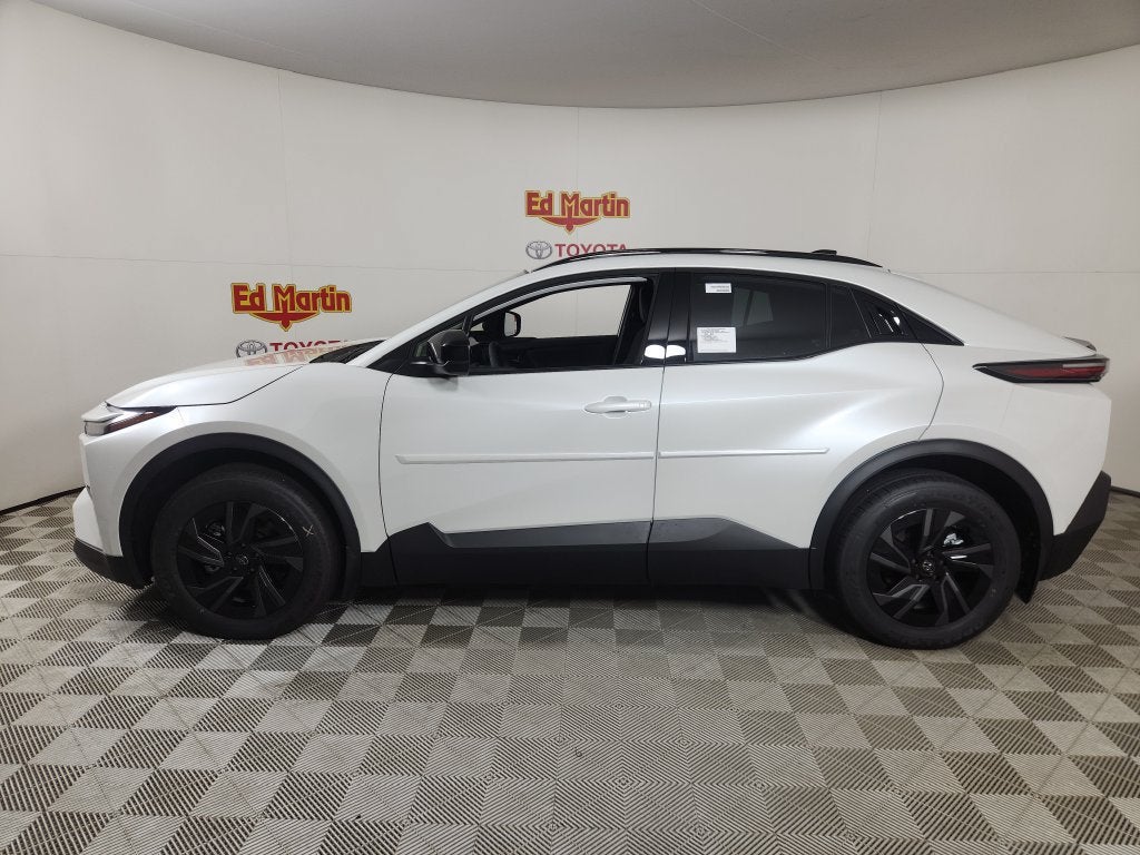 2026 Toyota C-HR SE