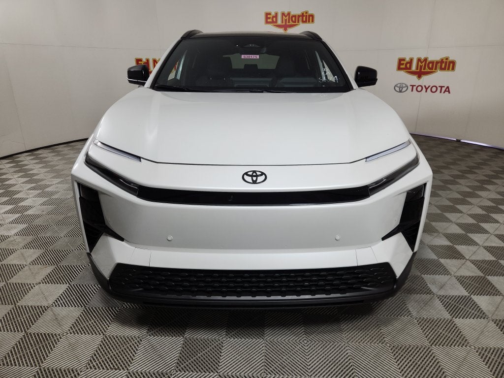 2026 Toyota C-HR XSE