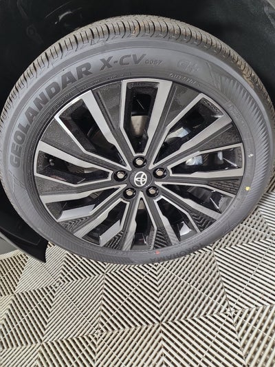 2026 Toyota C-HR XSE
