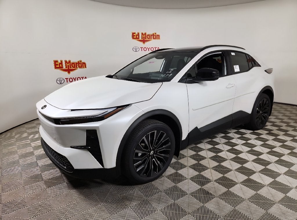 2026 Toyota C-HR XSE