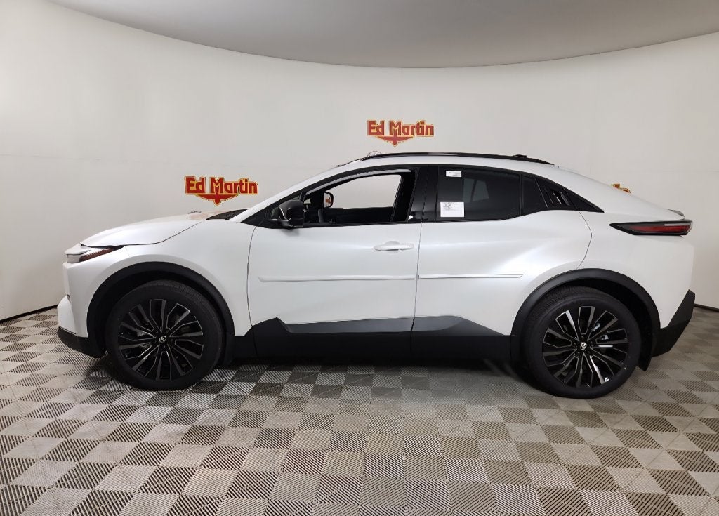 2026 Toyota C-HR XSE