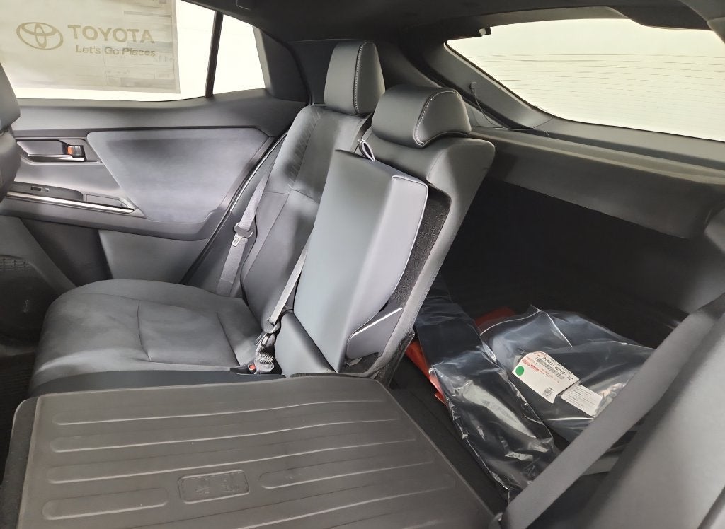 2026 Toyota C-HR XSE