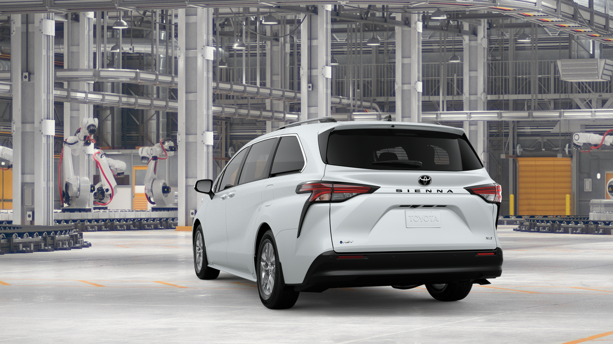 2026 Toyota Sienna XLE