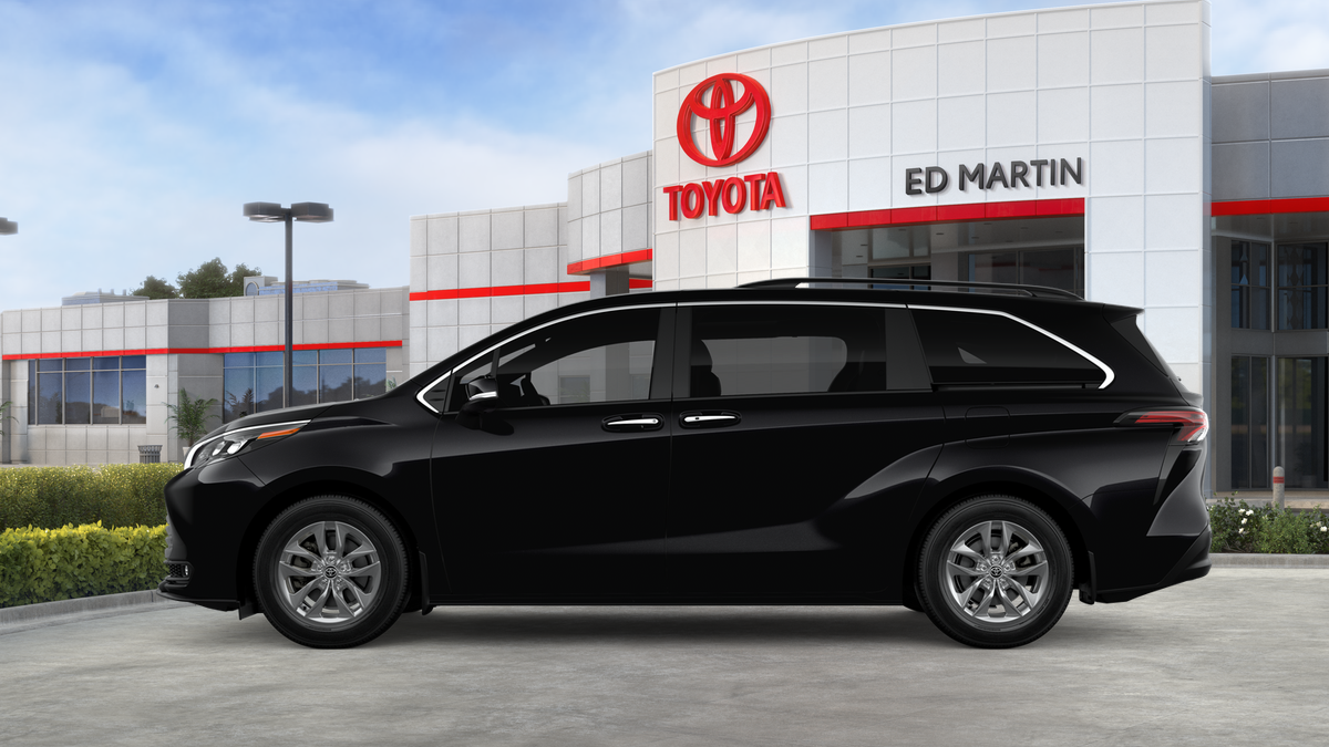 2026 Toyota Sienna XLE