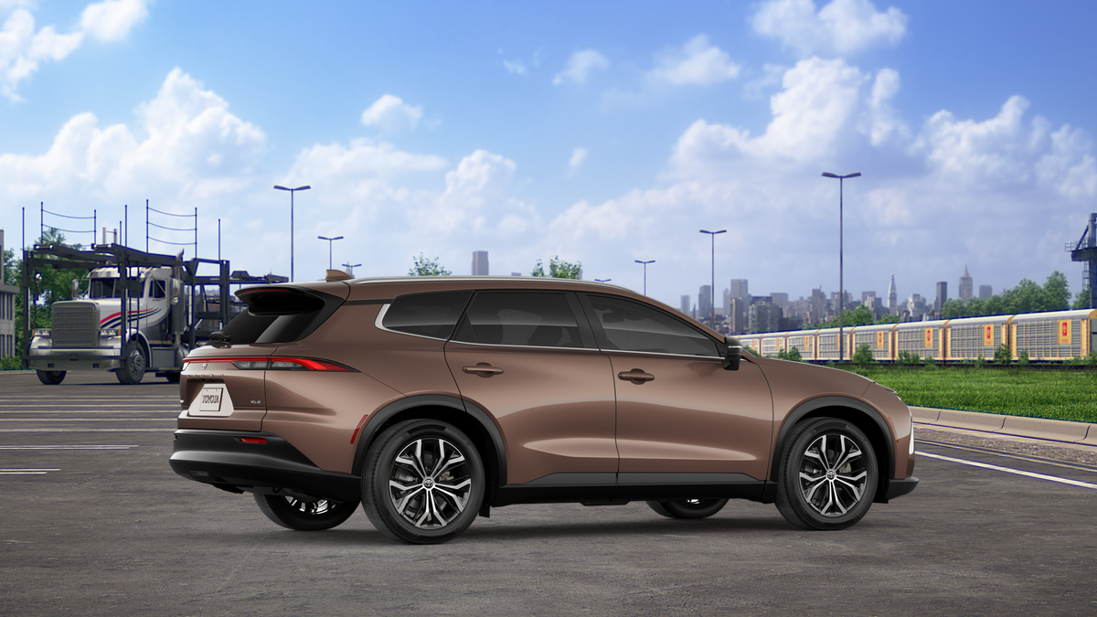 2026 Toyota Toyota Crown Signia XLE