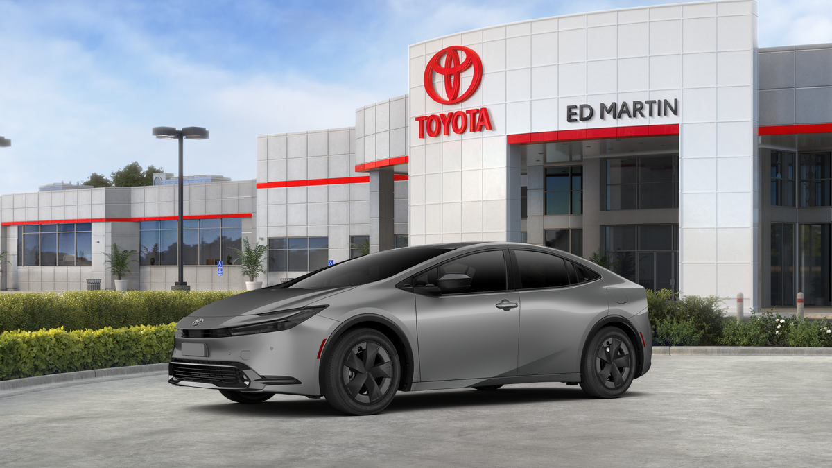 2027 Toyota Prius LE