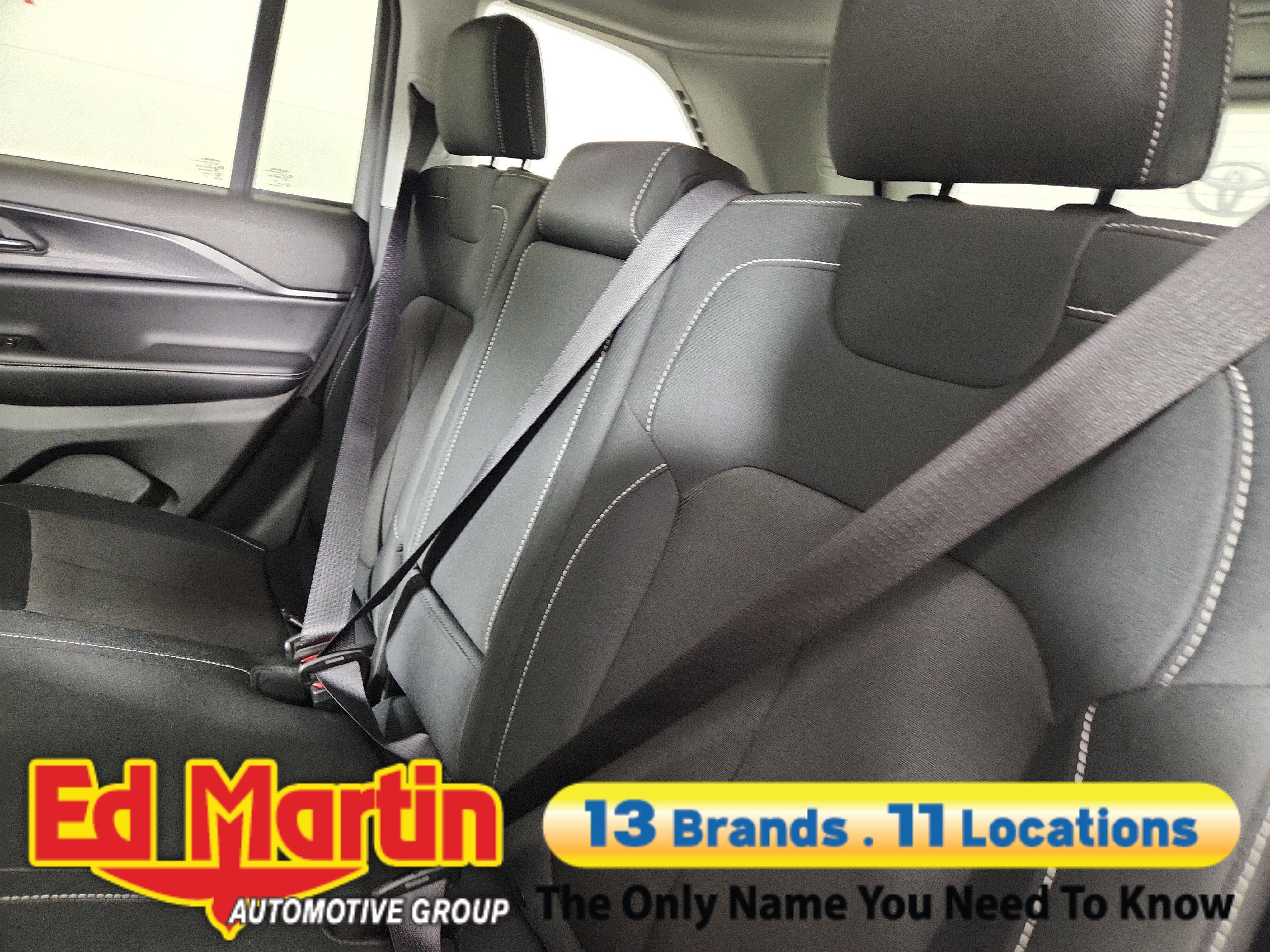 2023 Jeep Grand Cherokee Laredo