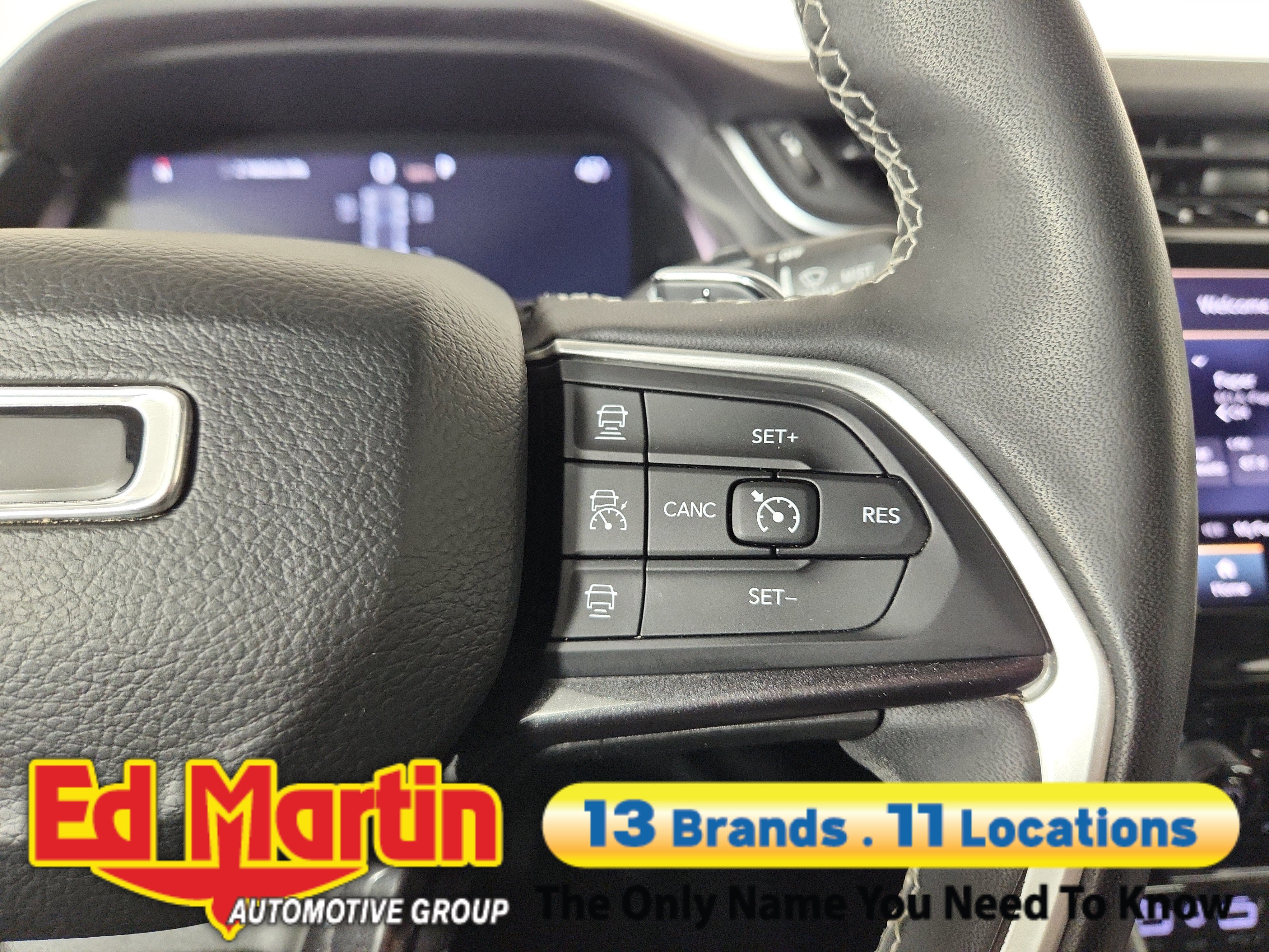 2023 Jeep Grand Cherokee Laredo