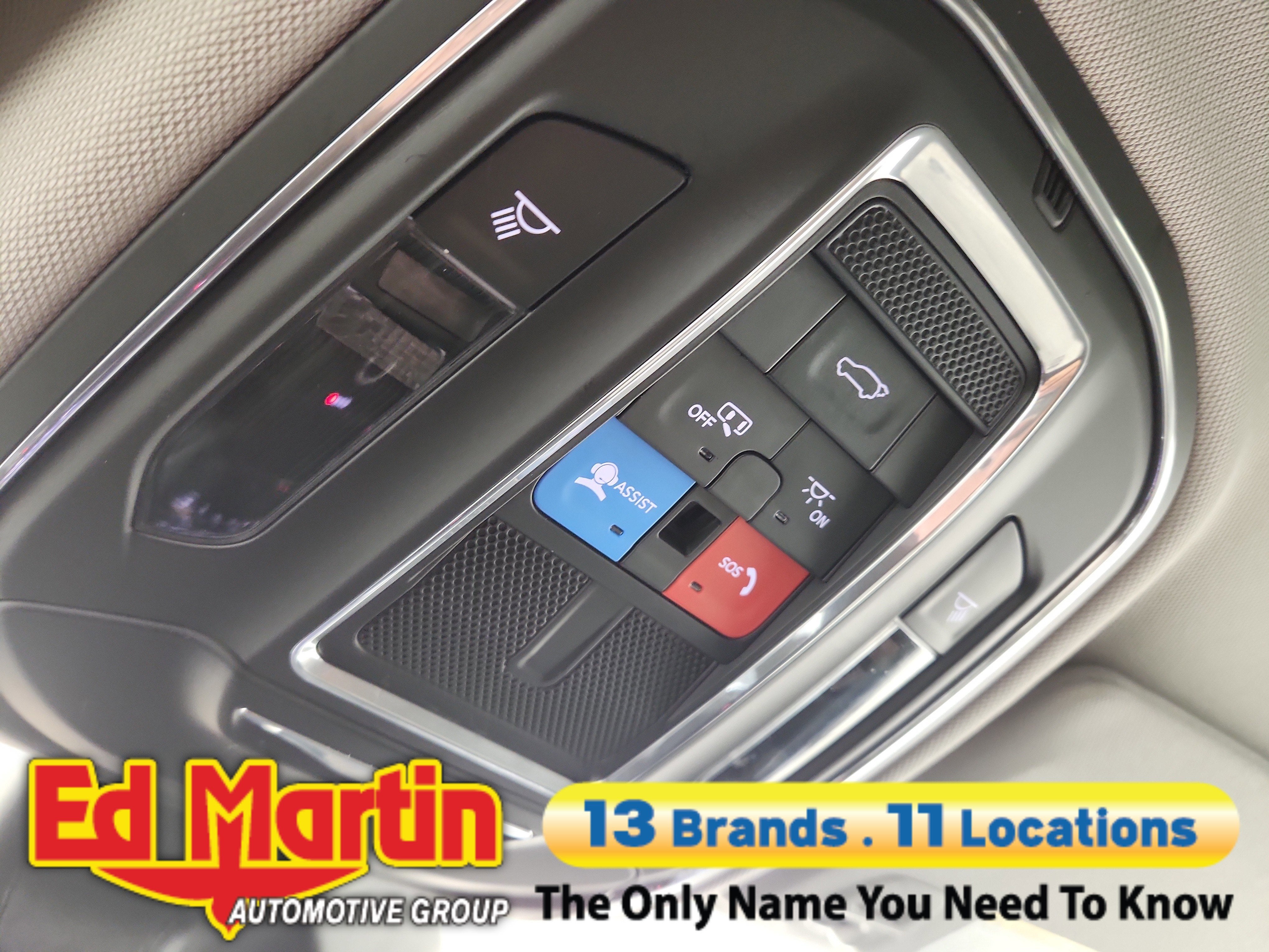 2023 Jeep Grand Cherokee Laredo