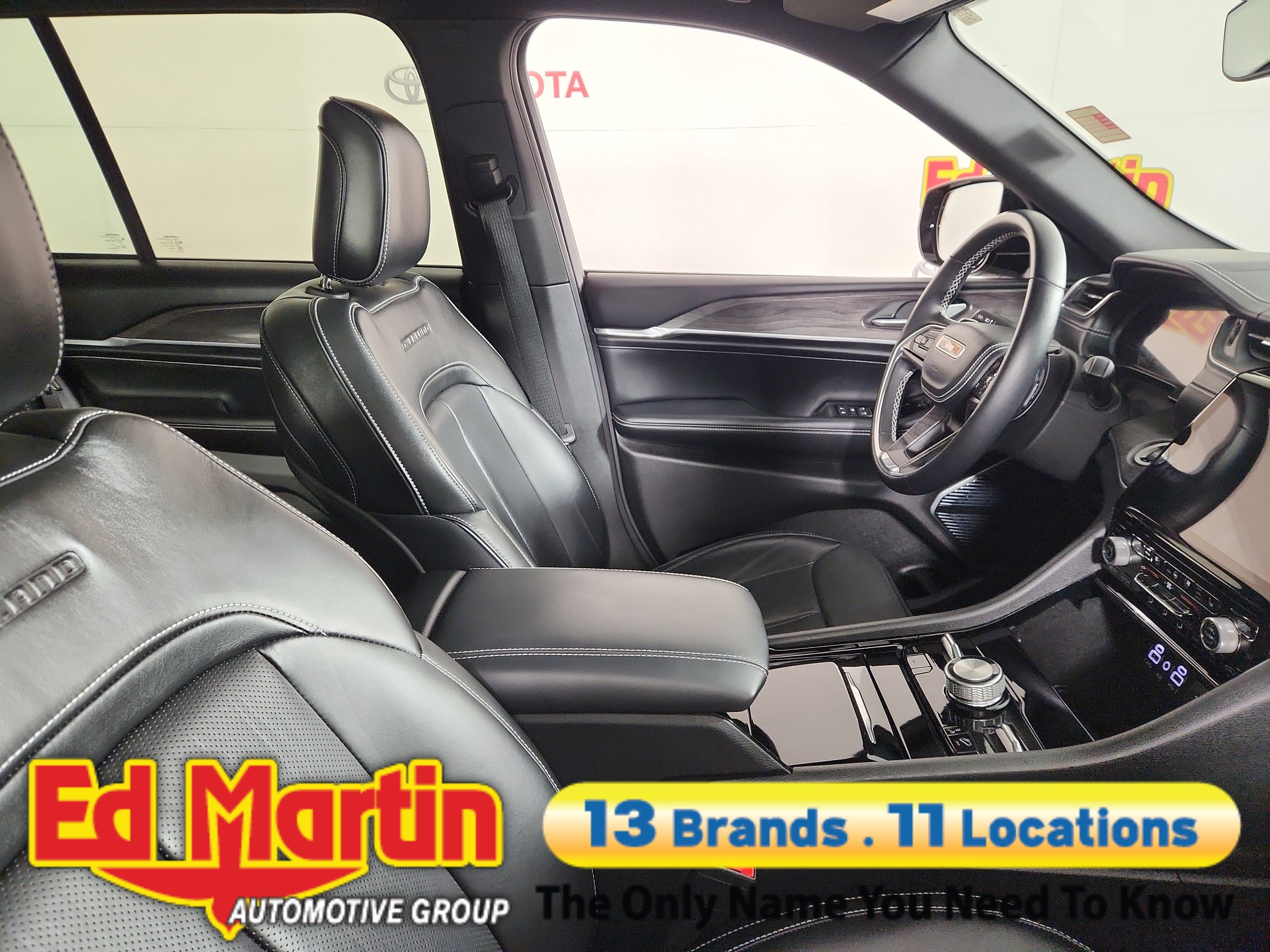 2022 Jeep Grand Cherokee Overland