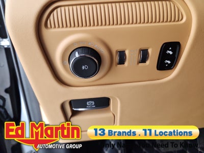 2025 Jeep Grand Wagoneer L Series III Obsidian