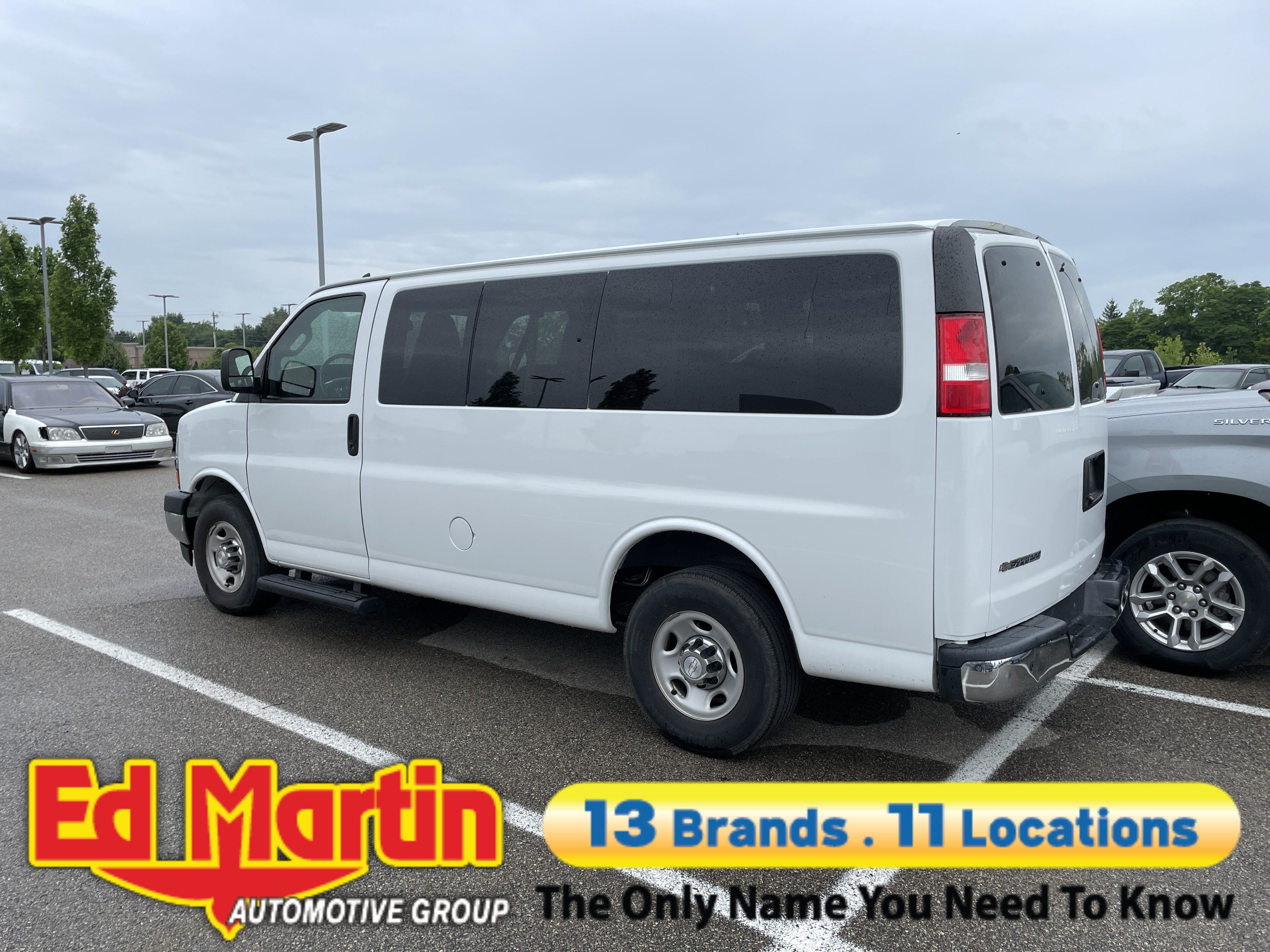 2018 Chevrolet Express Passenger LT