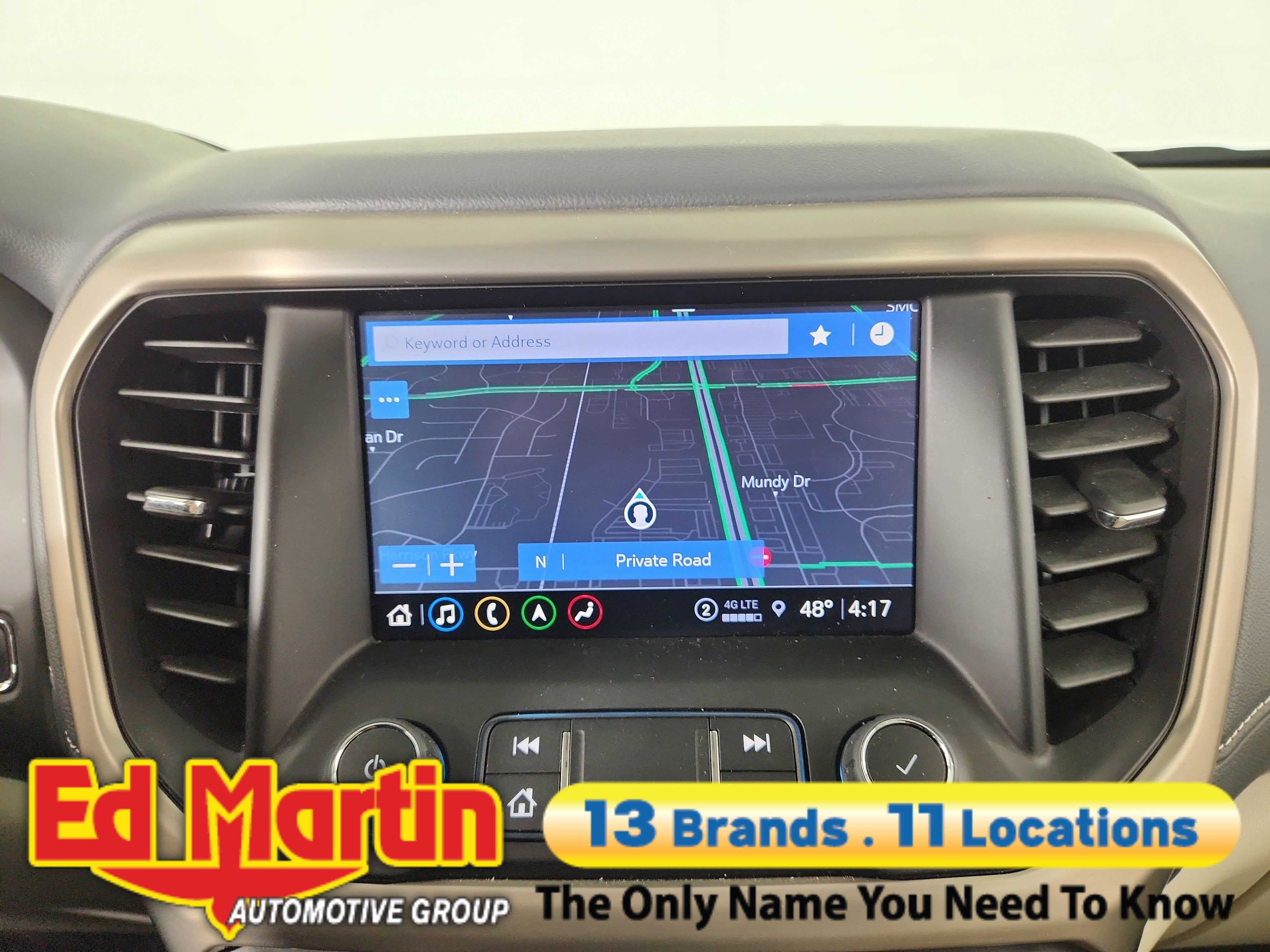 2023 GMC Acadia Denali