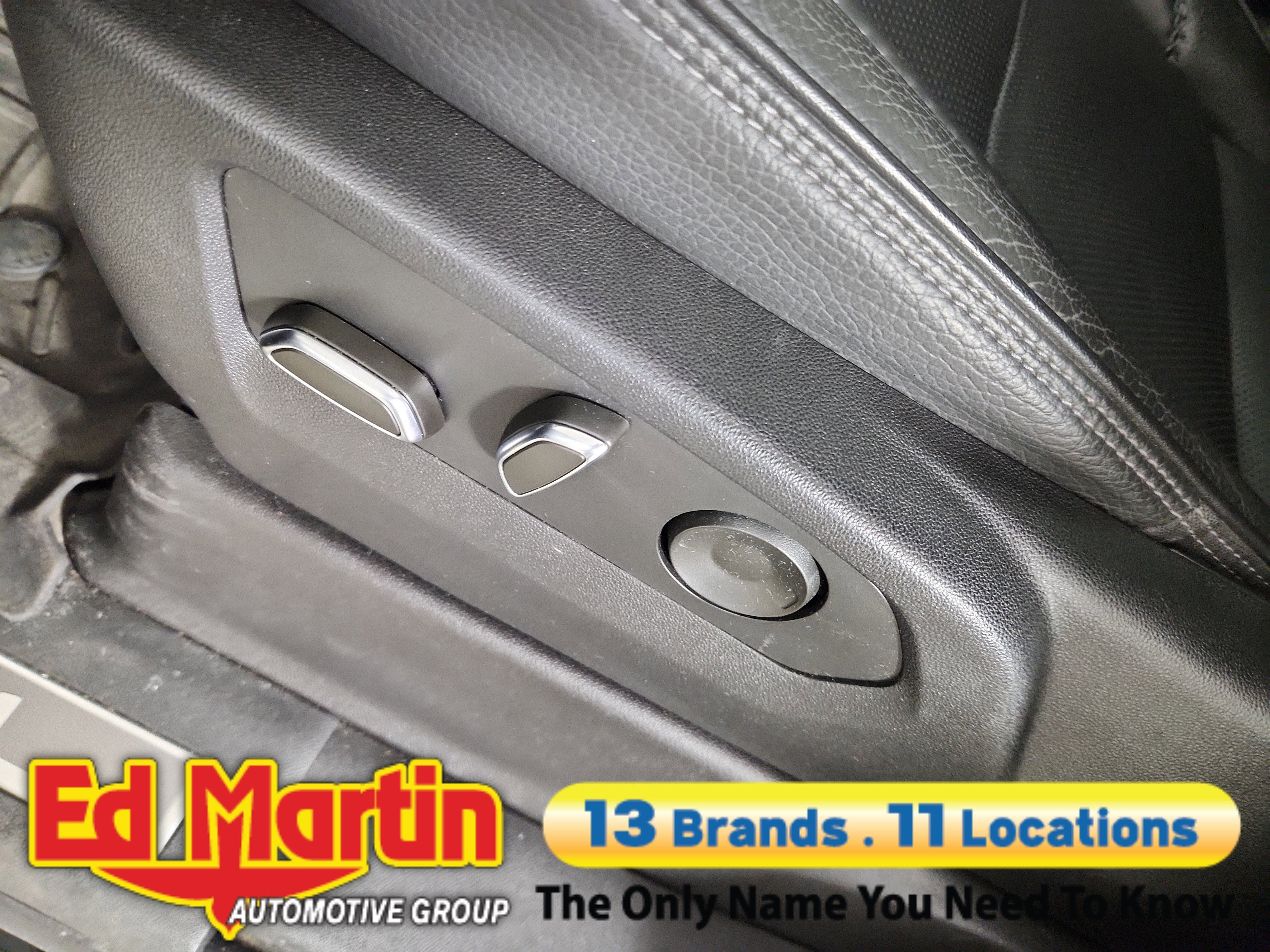 2022 GMC Yukon Denali - Photo 26