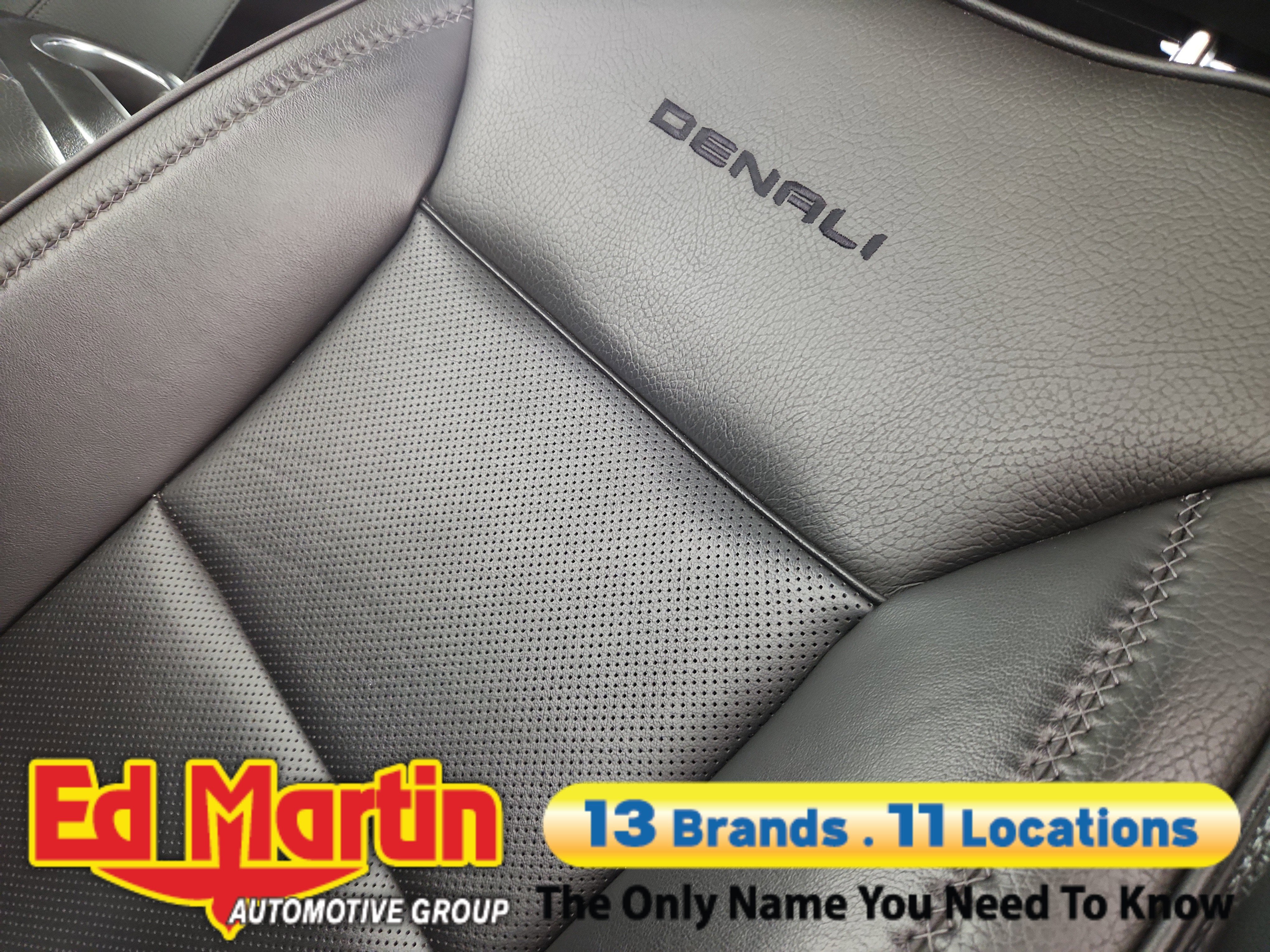 2022 GMC Yukon Denali - Photo 27