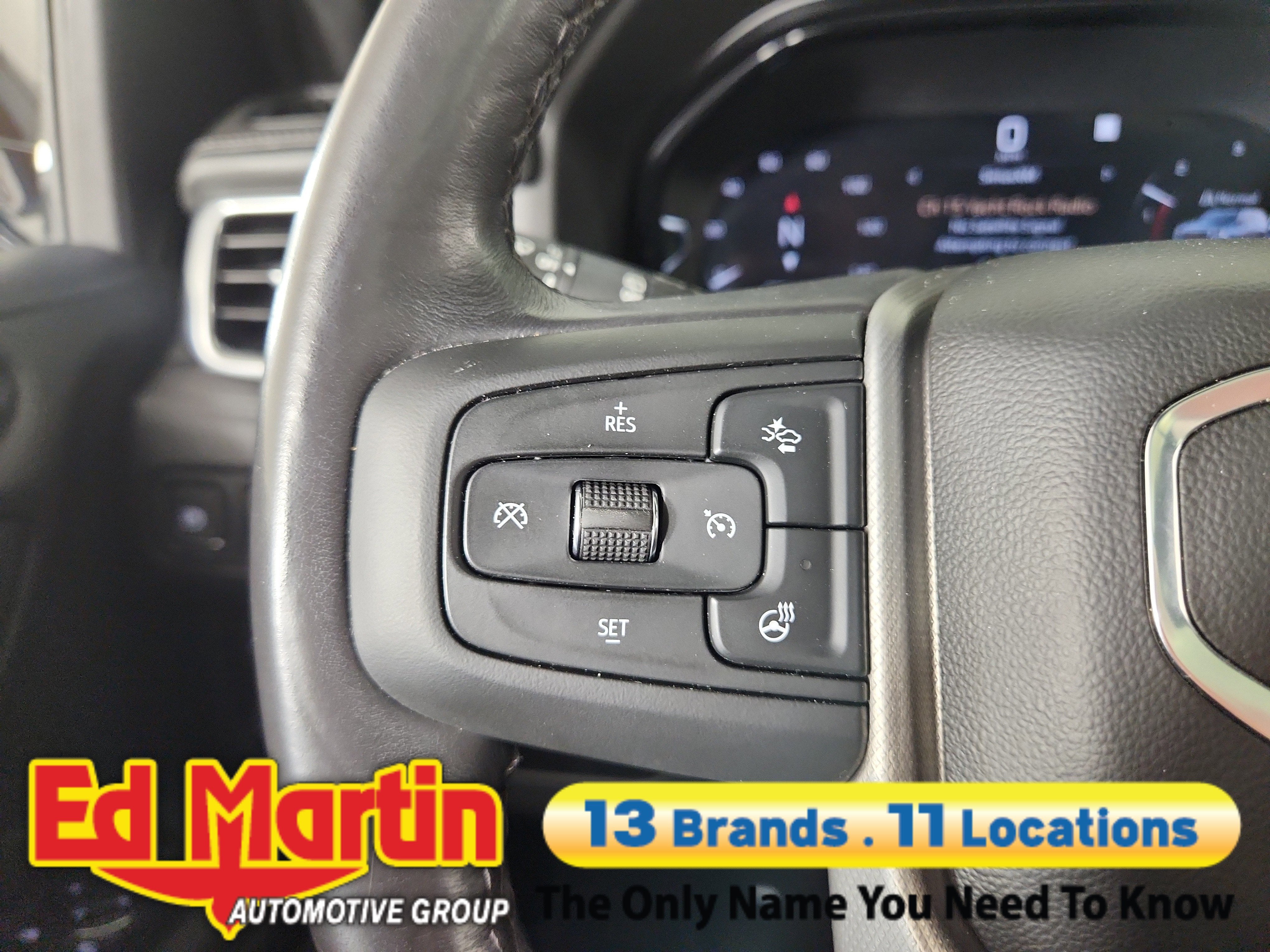 2022 GMC Yukon Denali - Photo 34